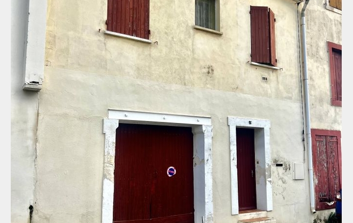 Maison   SAINT-GILLES  48 m2 98 000 € 